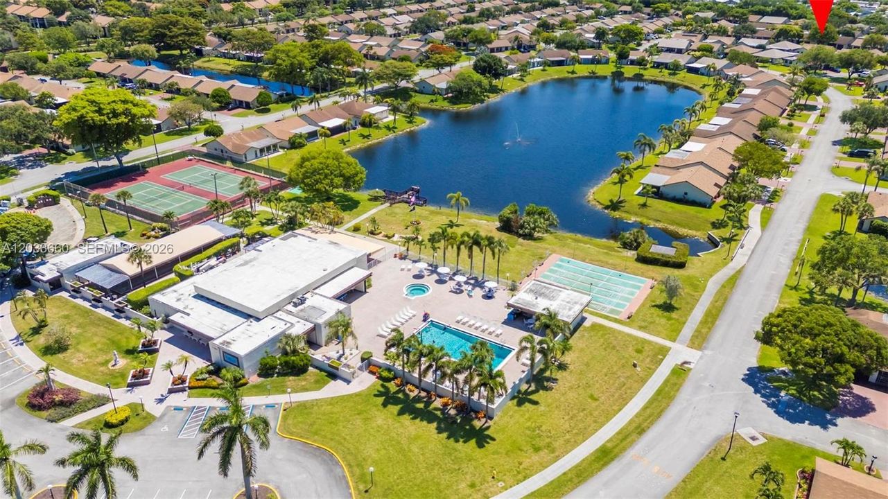 For Sale: $368,000 (2 beds, 2 baths, 1470 Square Feet)