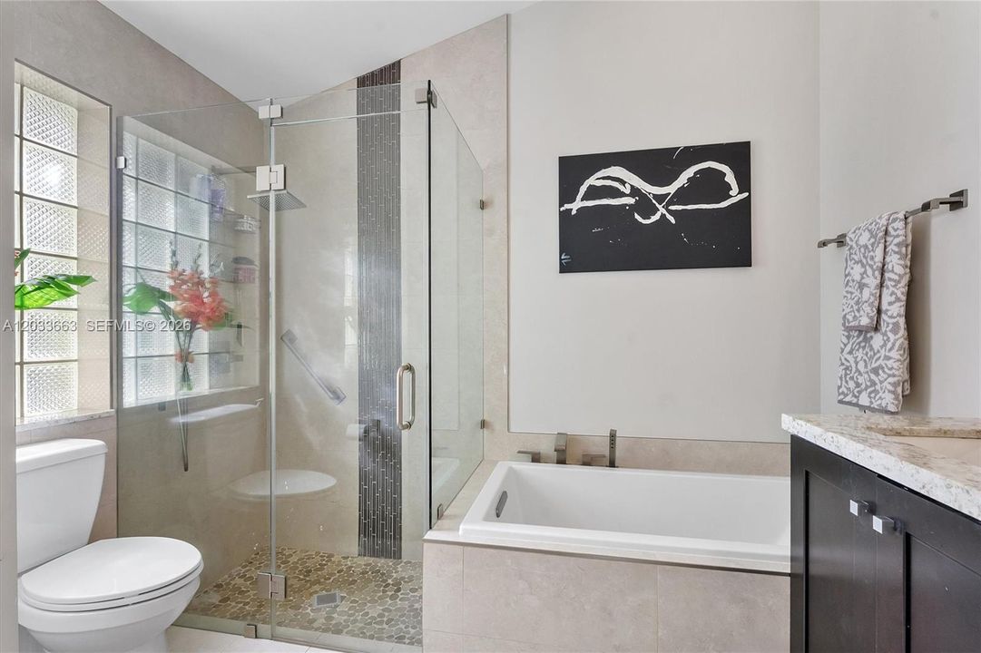 For Sale: $915,000 (3 beds, 2 baths, 1866 Square Feet)