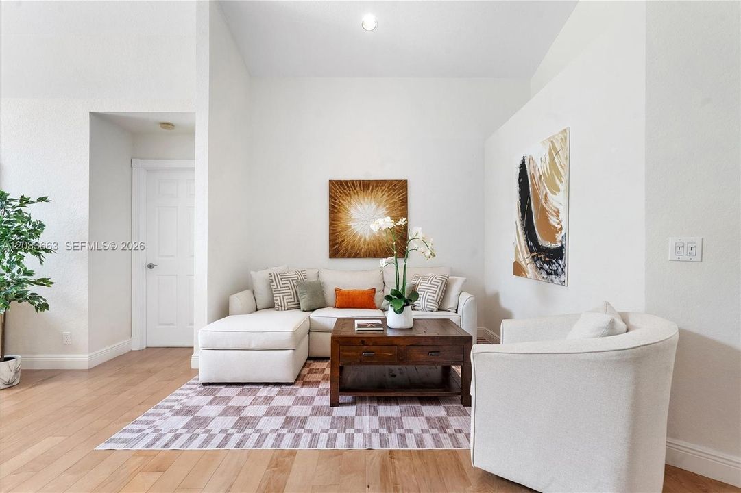 For Sale: $915,000 (3 beds, 2 baths, 1866 Square Feet)