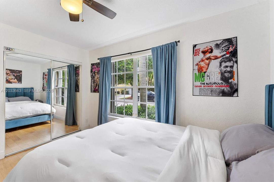 For Sale: $915,000 (3 beds, 2 baths, 1866 Square Feet)