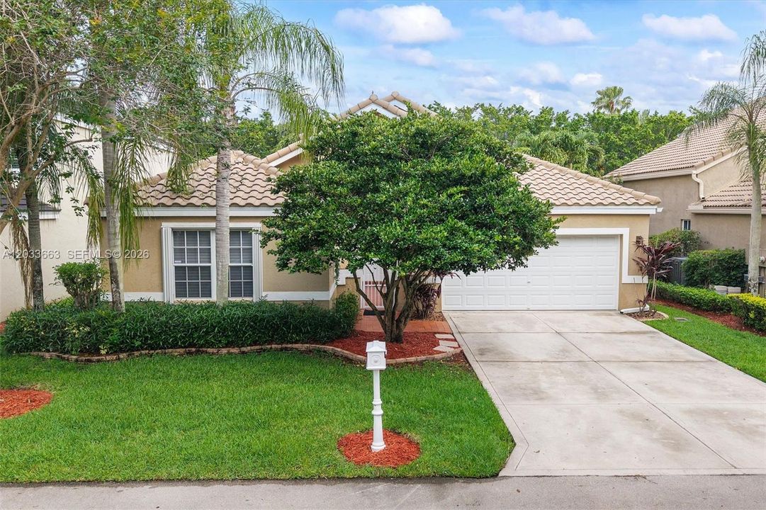 For Sale: $915,000 (3 beds, 2 baths, 1866 Square Feet)