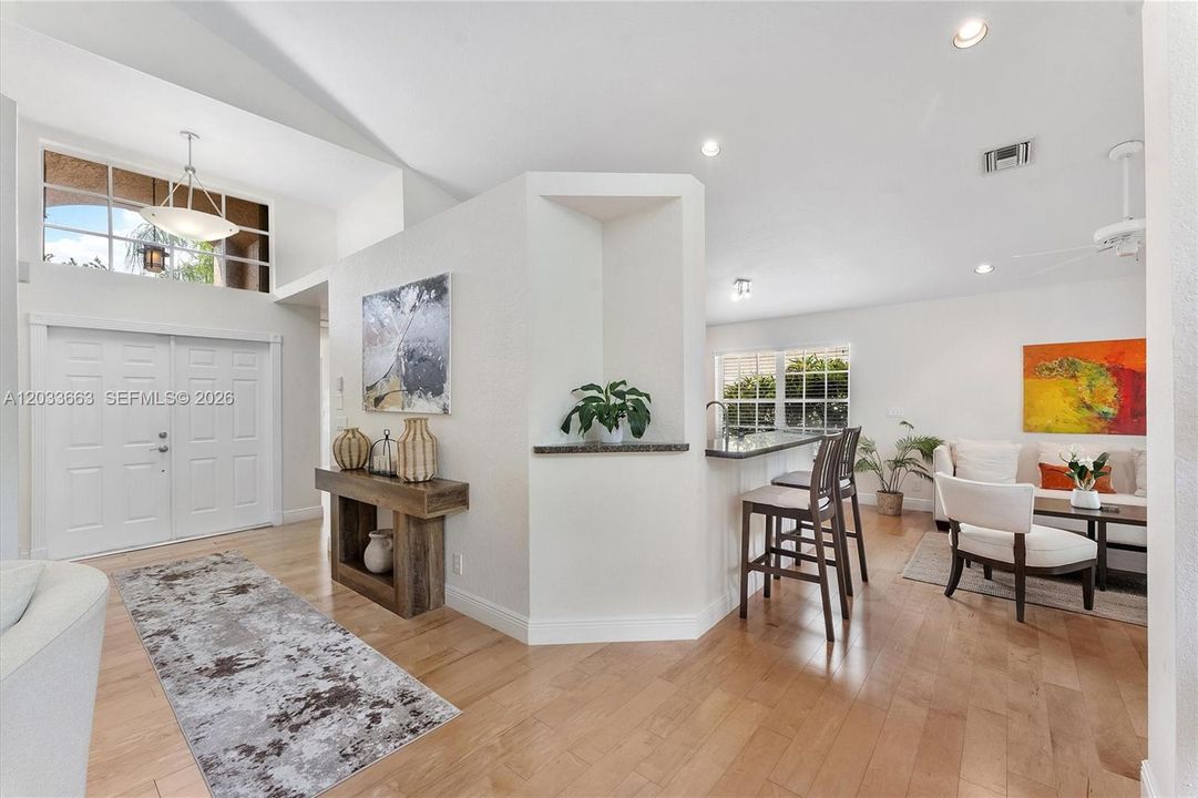 For Sale: $915,000 (3 beds, 2 baths, 1866 Square Feet)