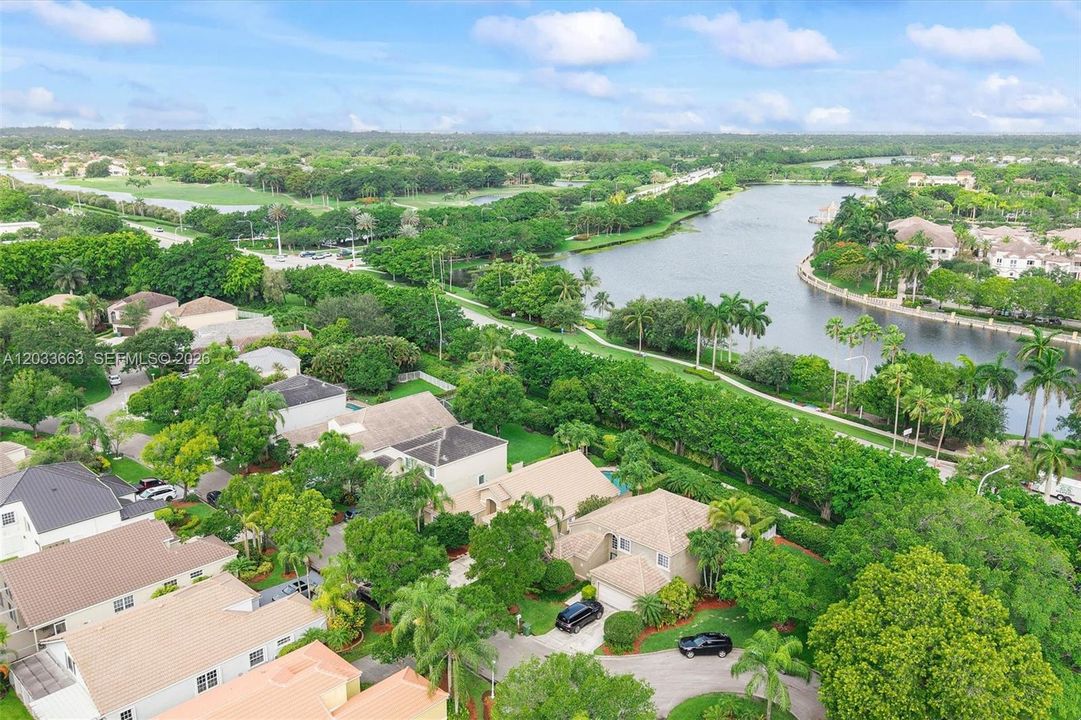 For Sale: $915,000 (3 beds, 2 baths, 1866 Square Feet)