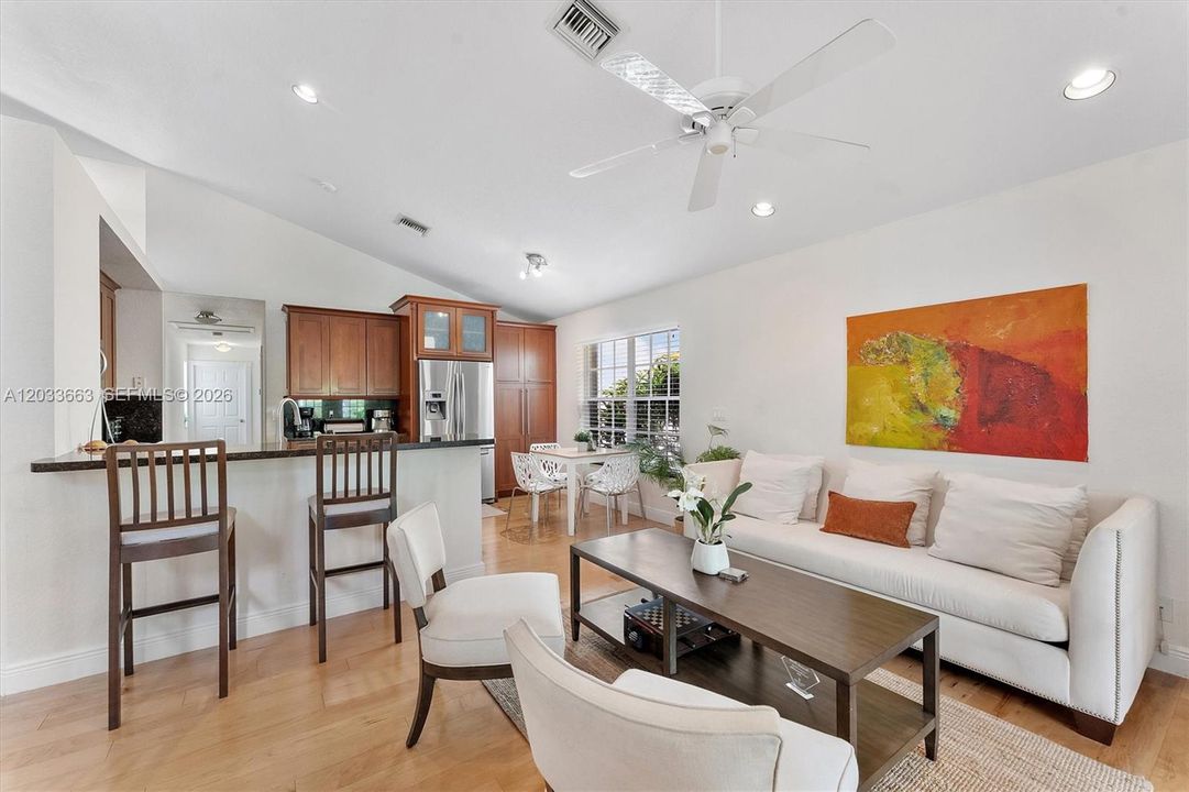 For Sale: $915,000 (3 beds, 2 baths, 1866 Square Feet)