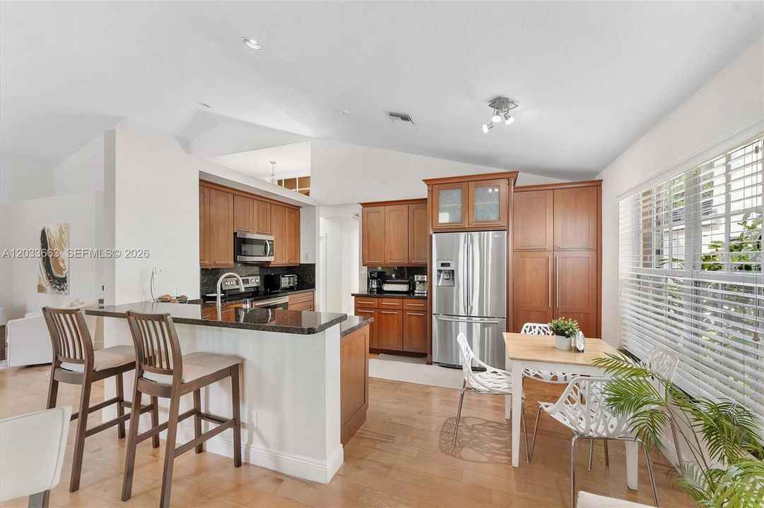For Sale: $915,000 (3 beds, 2 baths, 1866 Square Feet)