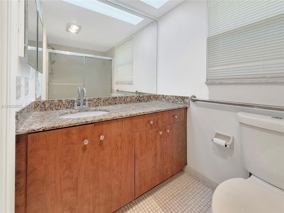 В аренду: $3,000 (3 спален, 2 ванн, 1444 Квадратных фут)