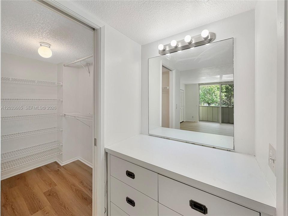 В аренду: $3,000 (3 спален, 2 ванн, 1444 Квадратных фут)