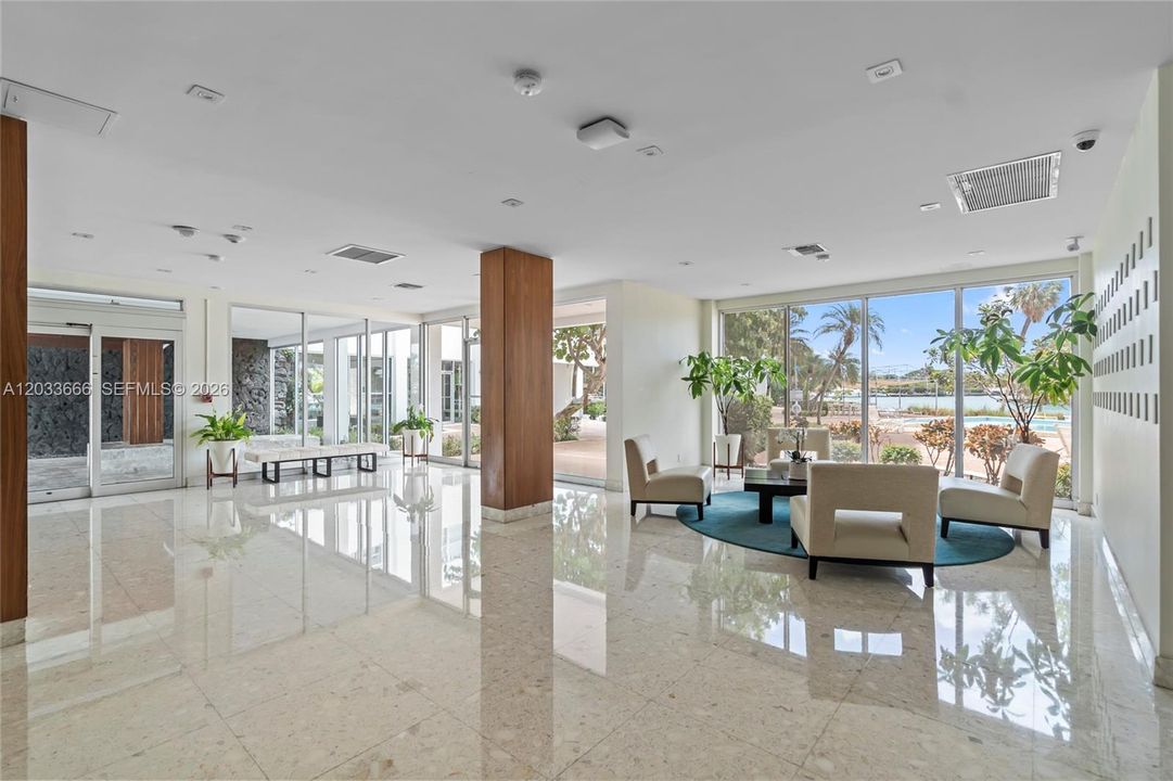 For Sale: $495,000 (1 beds, 1 baths, 1150 Square Feet)