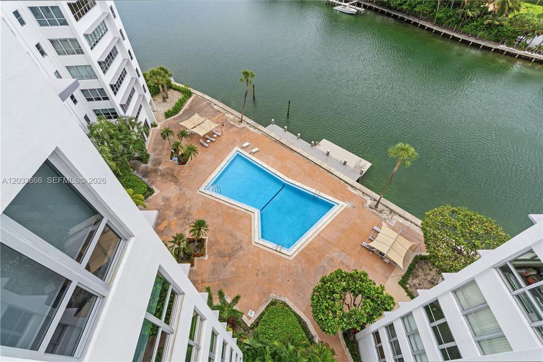For Sale: $495,000 (1 beds, 1 baths, 1150 Square Feet)