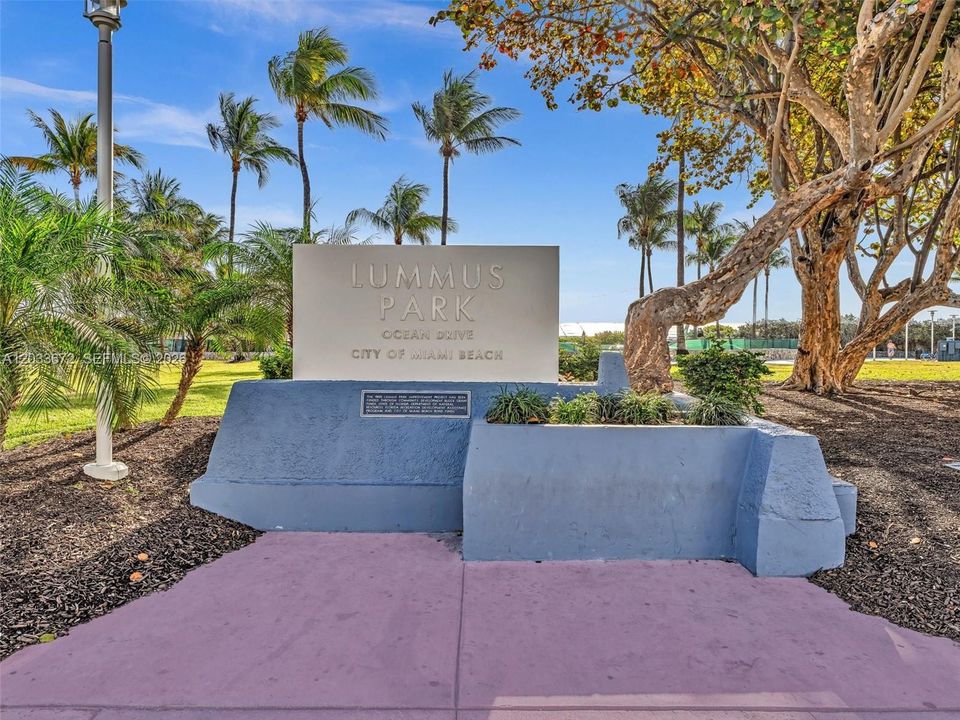 Perfect Location, in the heart of Sobe, across from the Beach and Lummus Park