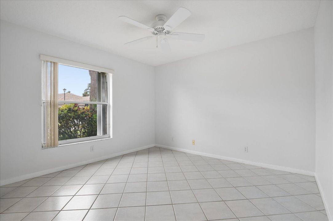 15-Steiner-10884 Royal Caribbean Cir-15