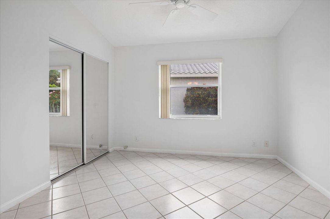16-Steiner-10884 Royal Caribbean Cir-16