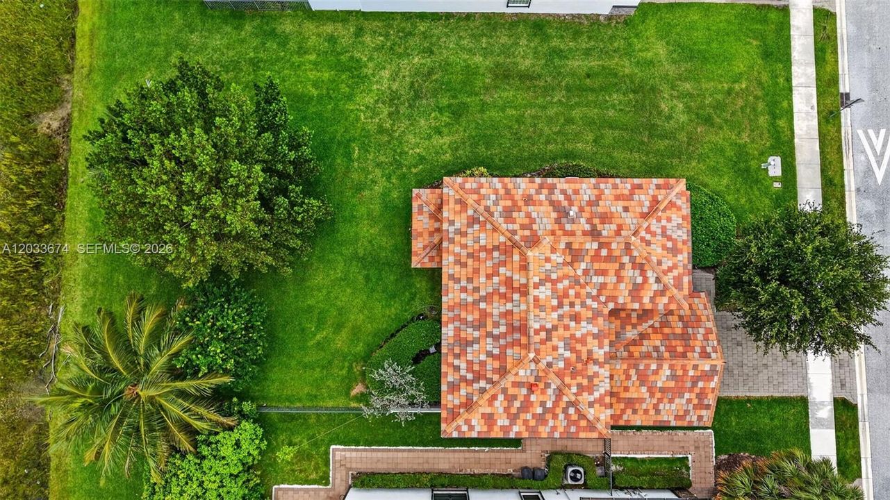 En Venta: $720,000 (4 camas, 3 baños, 2329 Pies cuadrados)