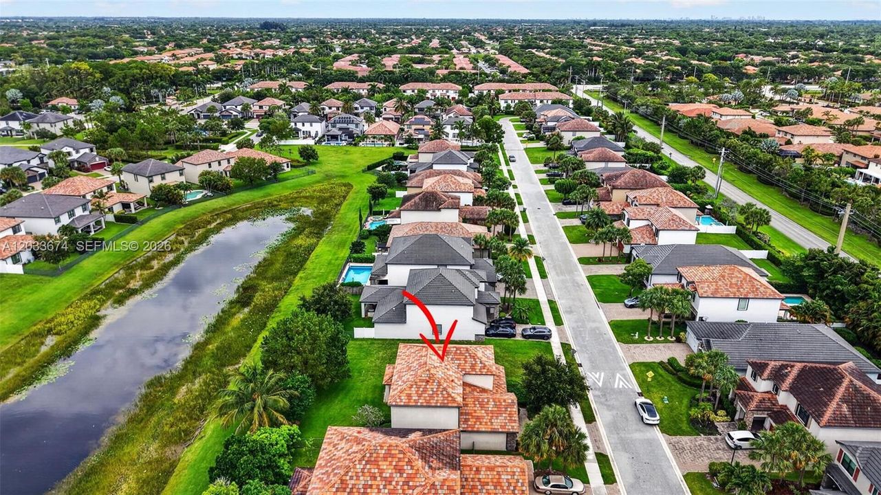 En Venta: $720,000 (4 camas, 3 baños, 2329 Pies cuadrados)