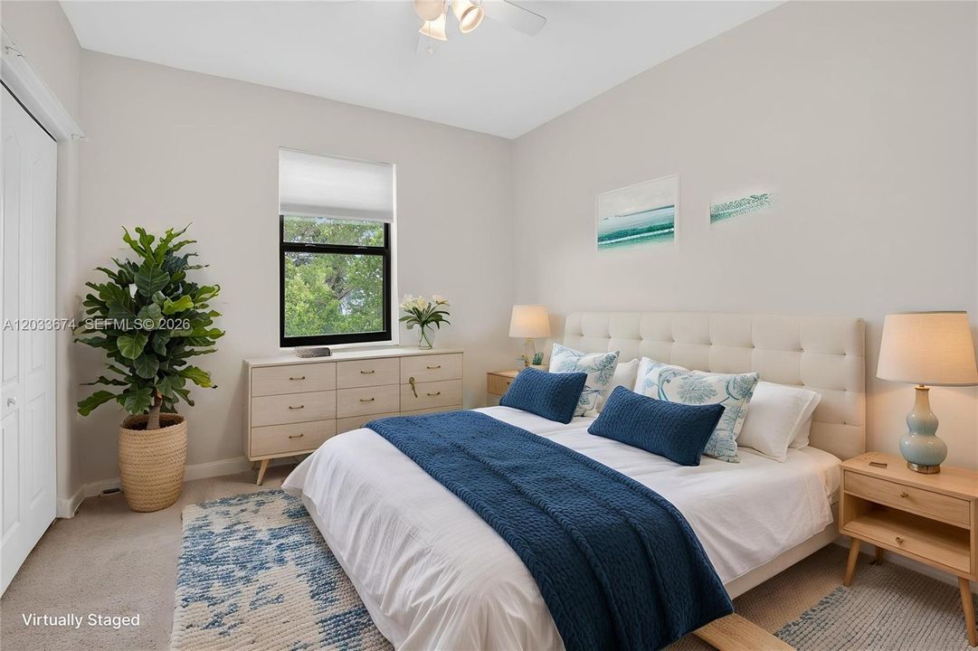 En Venta: $720,000 (4 camas, 3 baños, 2329 Pies cuadrados)