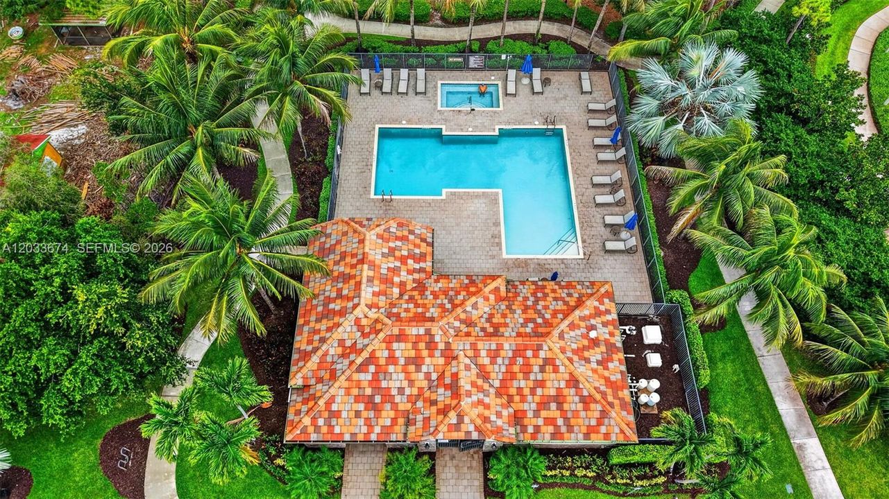 En Venta: $720,000 (4 camas, 3 baños, 2329 Pies cuadrados)
