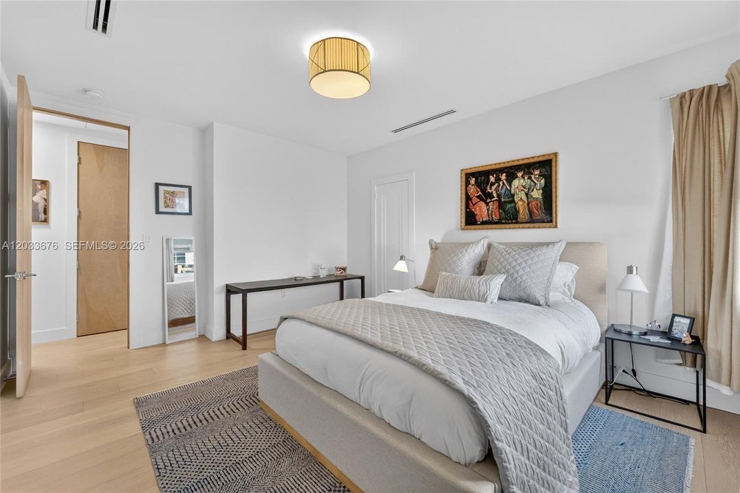 For Rent: $12,000 (4 beds, 3 baths, 2181 Square Feet)