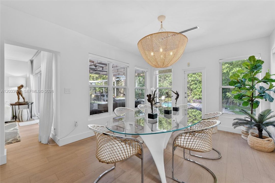 For Rent: $12,000 (4 beds, 3 baths, 2181 Square Feet)