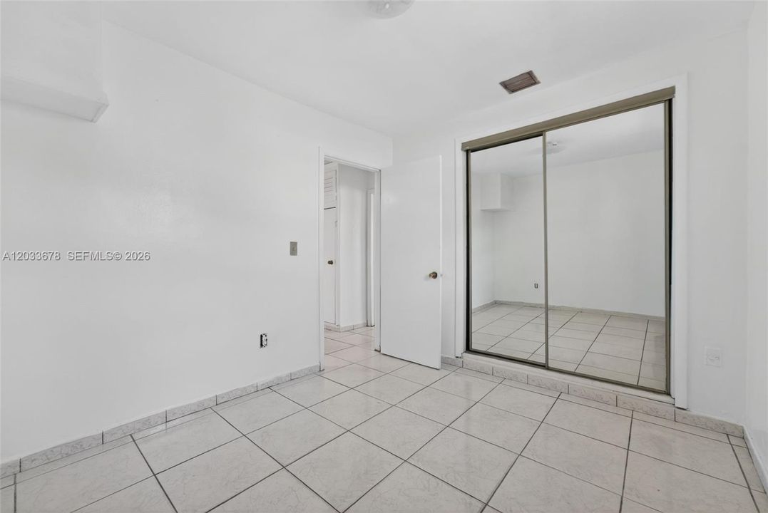 For Sale: $645,000 (5 beds, 4 baths, 1982 Square Feet)