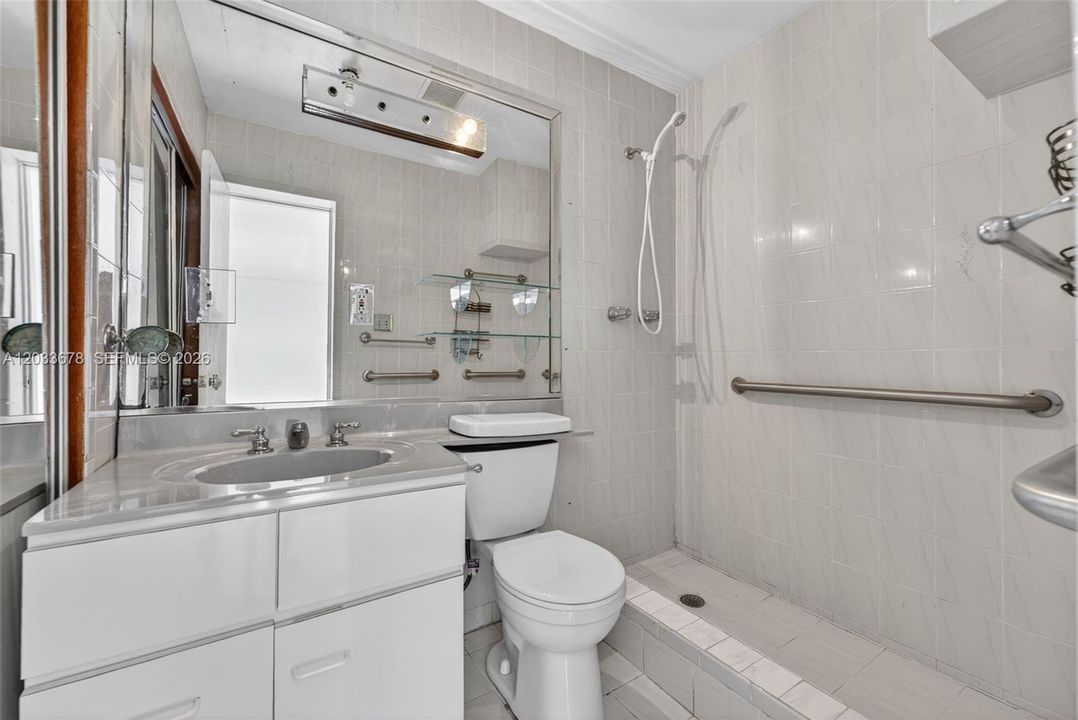 For Sale: $645,000 (5 beds, 4 baths, 1982 Square Feet)