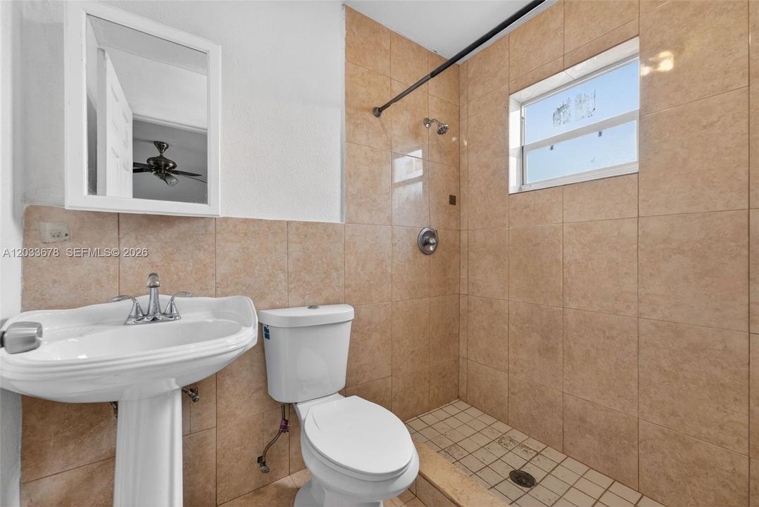 For Sale: $645,000 (5 beds, 4 baths, 1982 Square Feet)