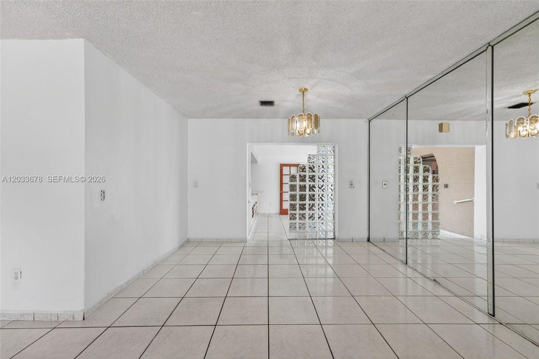 For Sale: $645,000 (5 beds, 4 baths, 1982 Square Feet)