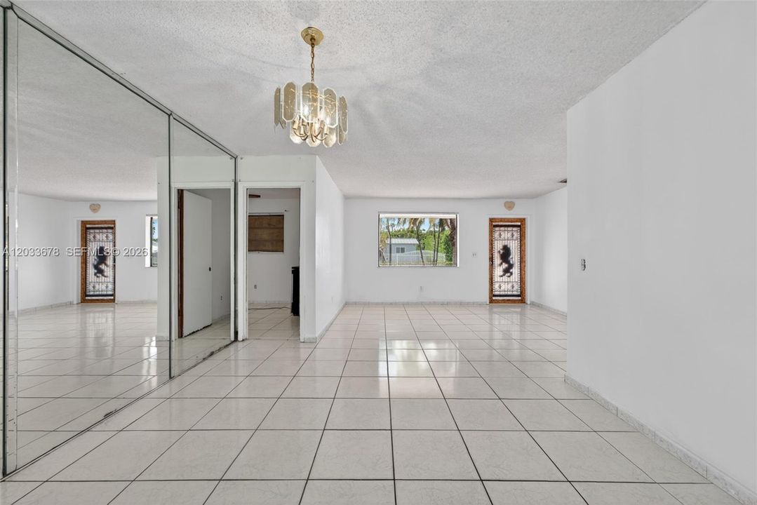For Sale: $645,000 (5 beds, 4 baths, 1982 Square Feet)