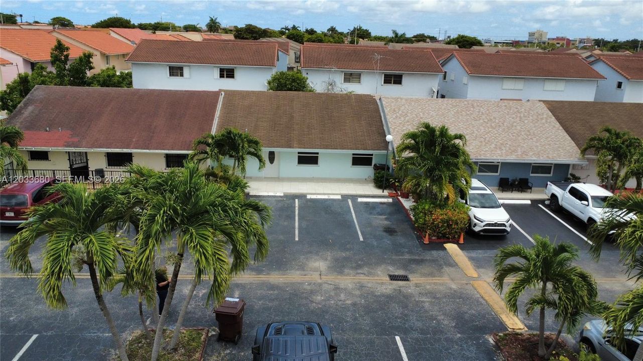 En Venta: $309,900 (3 camas, 2 baños, 1030 Pies cuadrados)