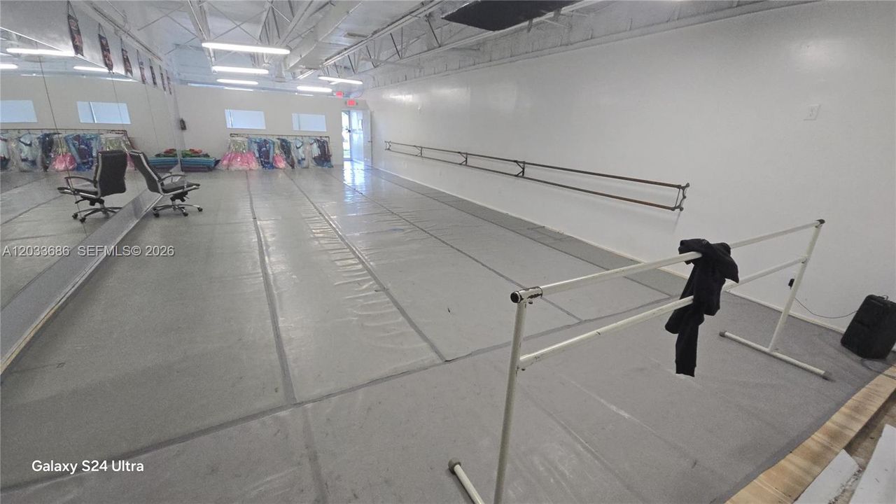 For Rent: $5,800 (0 beds, 0 baths, 0 Square Feet)