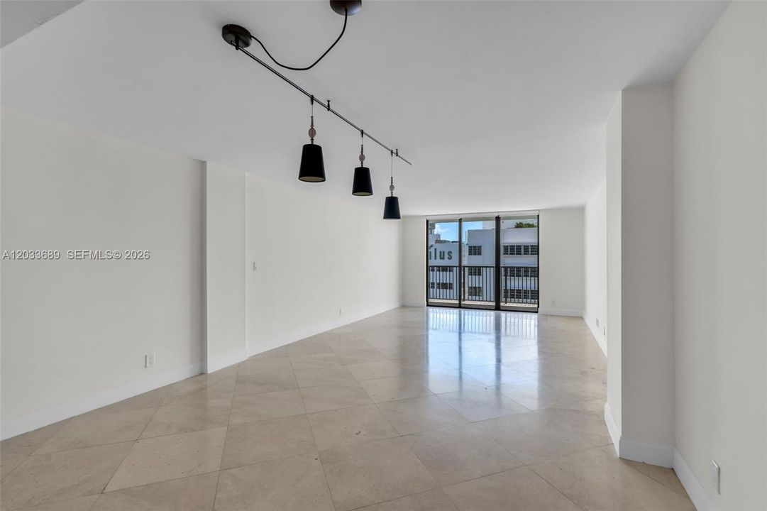 For Rent: $3,700 (2 beds, 2 baths, 1168 Square Feet)