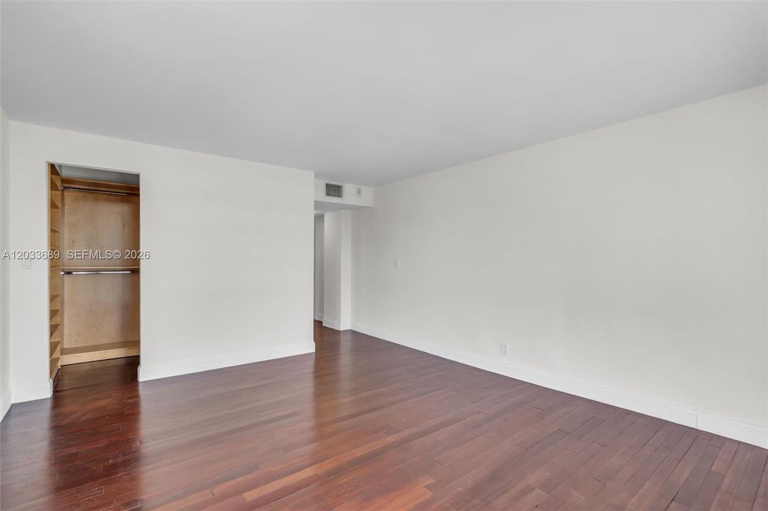For Rent: $3,700 (2 beds, 2 baths, 1168 Square Feet)