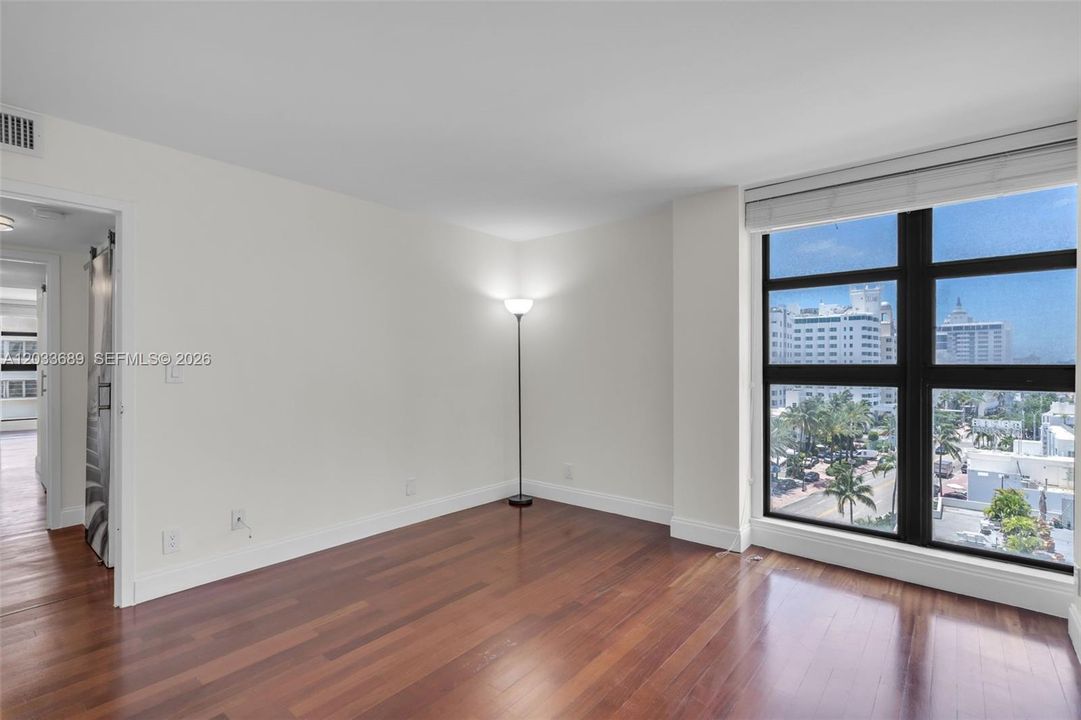 For Rent: $3,700 (2 beds, 2 baths, 1168 Square Feet)