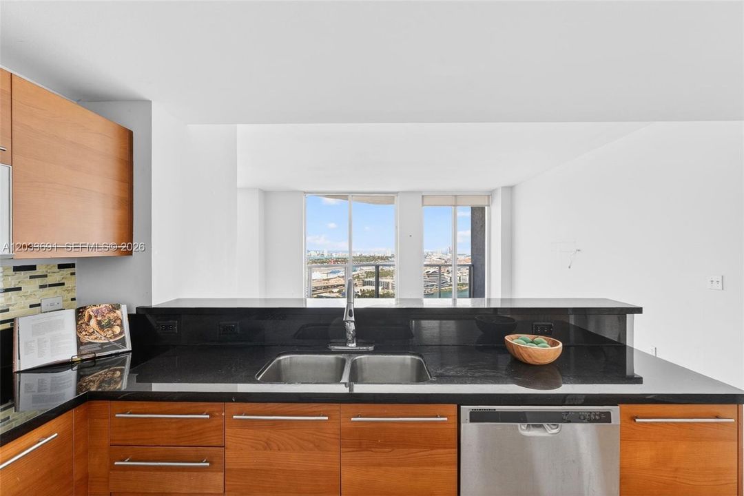 For Rent: $4,300 (2 beds, 2 baths, 1203 Square Feet)