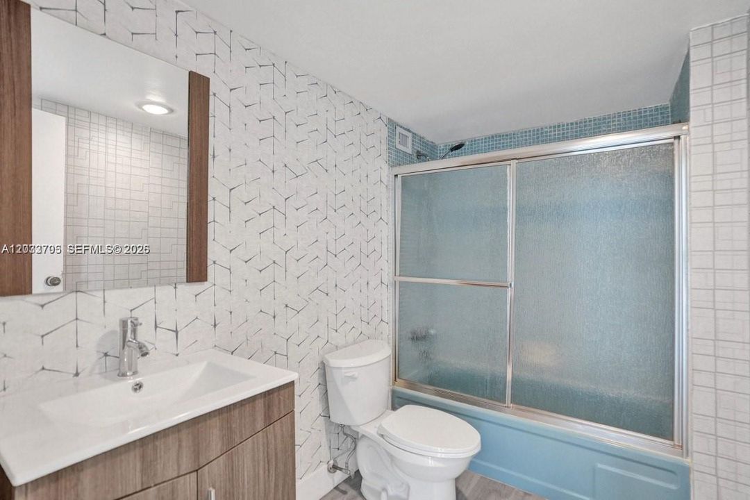 En Venta: $158,999 (2 camas, 2 baños, 1296 Pies cuadrados)