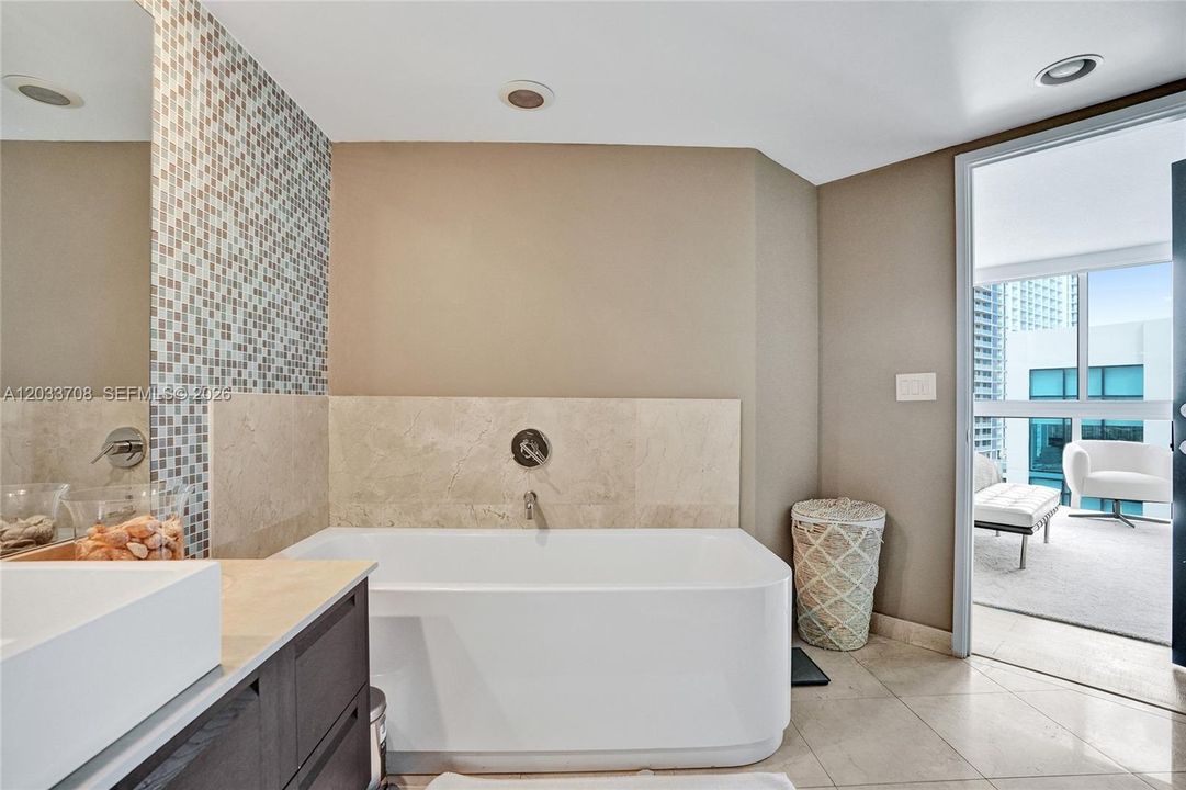 For Sale: $795,000 (3 beds, 2 baths, 1447 Square Feet)