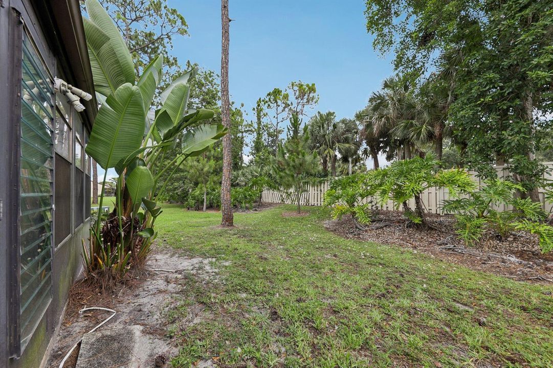 27-web-or-mls-Pinto Palm Ct-S0706-028
