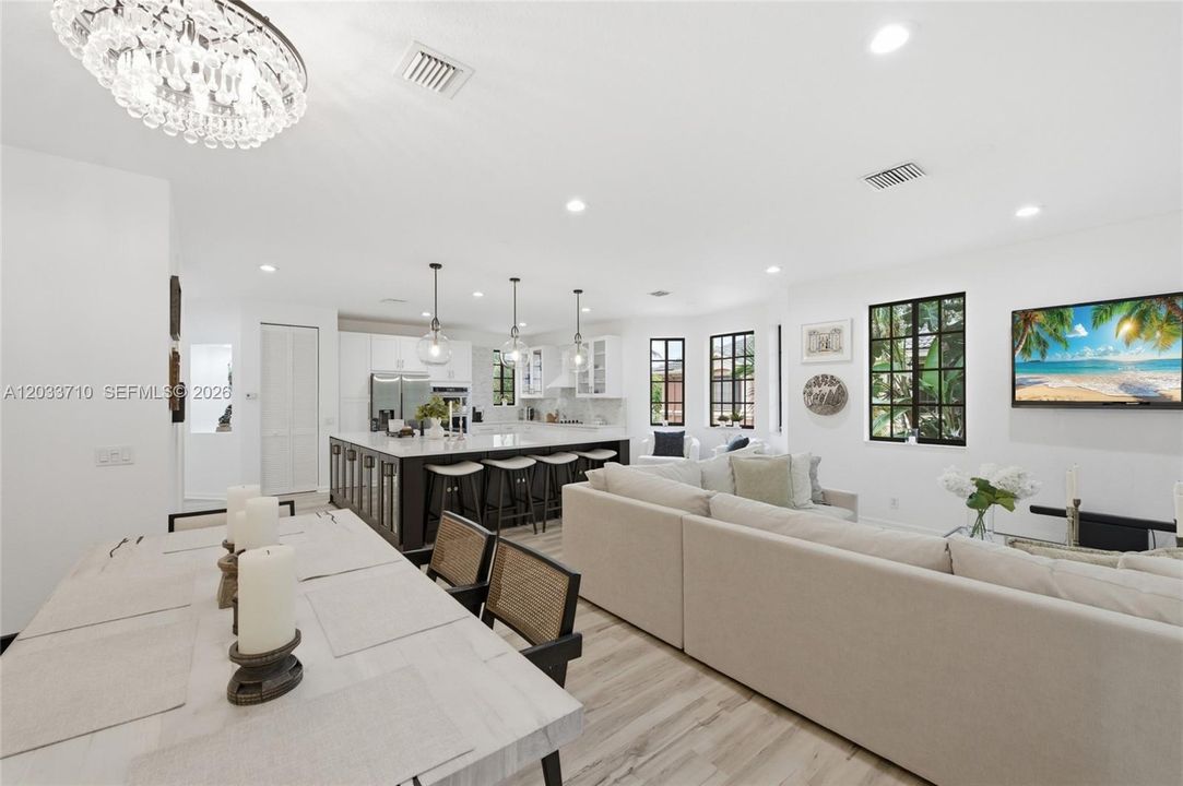 For Sale: $899,000 (4 beds, 2 baths, 2360 Square Feet)