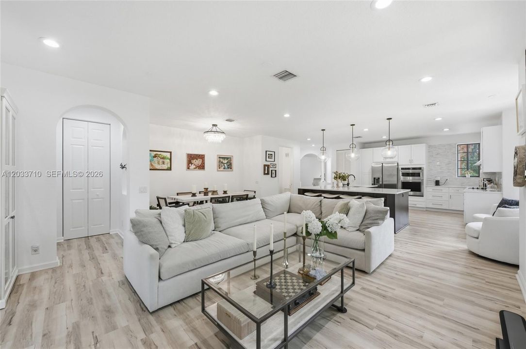 For Sale: $899,000 (4 beds, 2 baths, 2360 Square Feet)