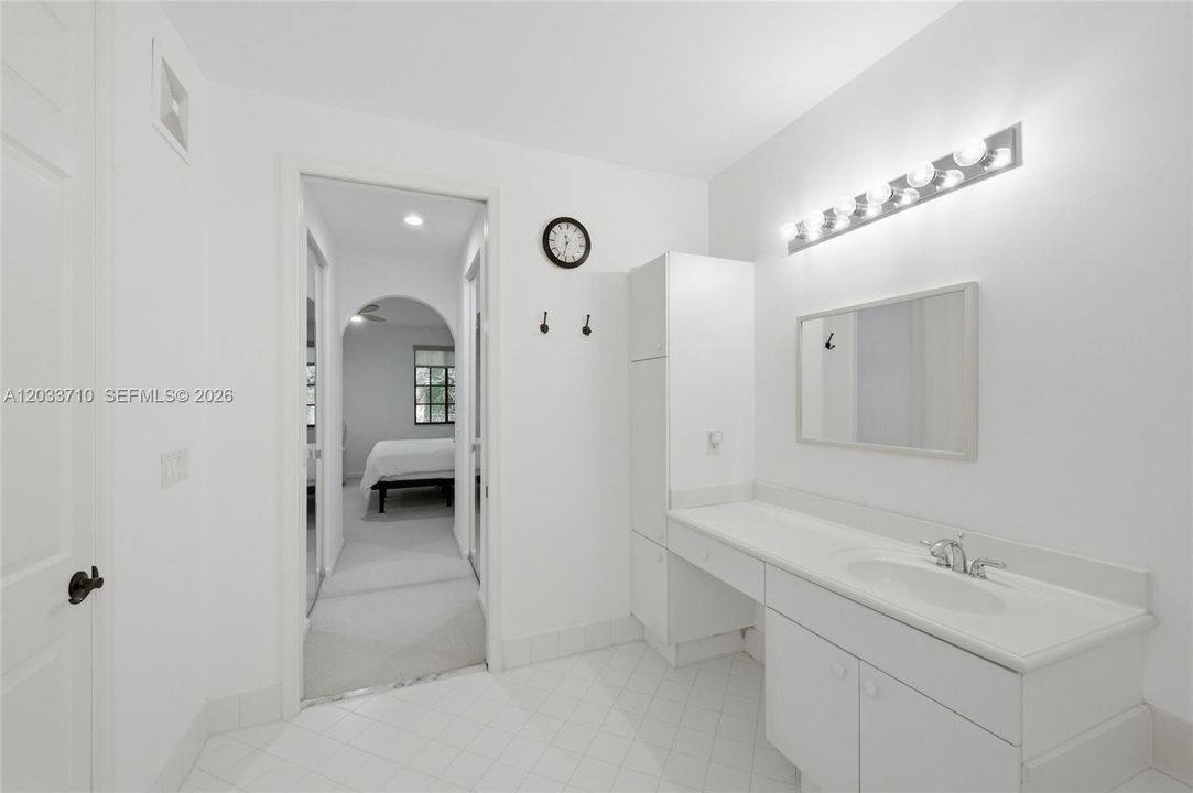 For Sale: $899,000 (4 beds, 2 baths, 2360 Square Feet)