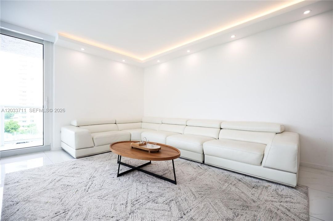 For Sale: $715,000 (2 beds, 2 baths, 1603 Square Feet)