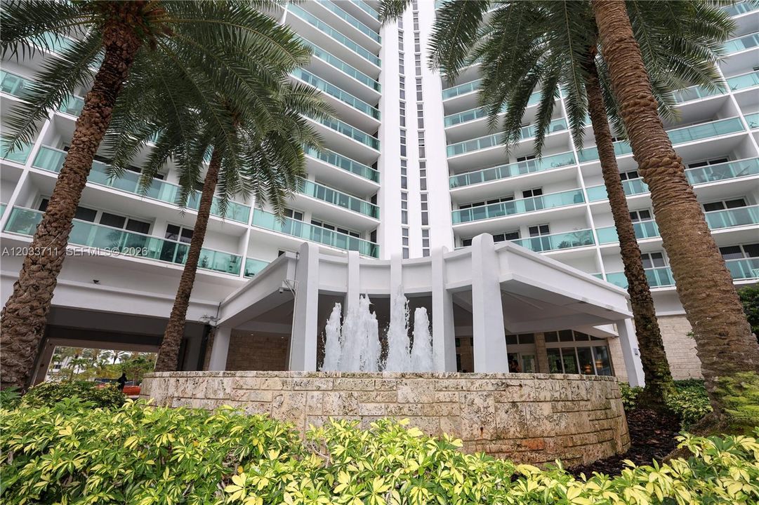 For Sale: $715,000 (2 beds, 2 baths, 1603 Square Feet)