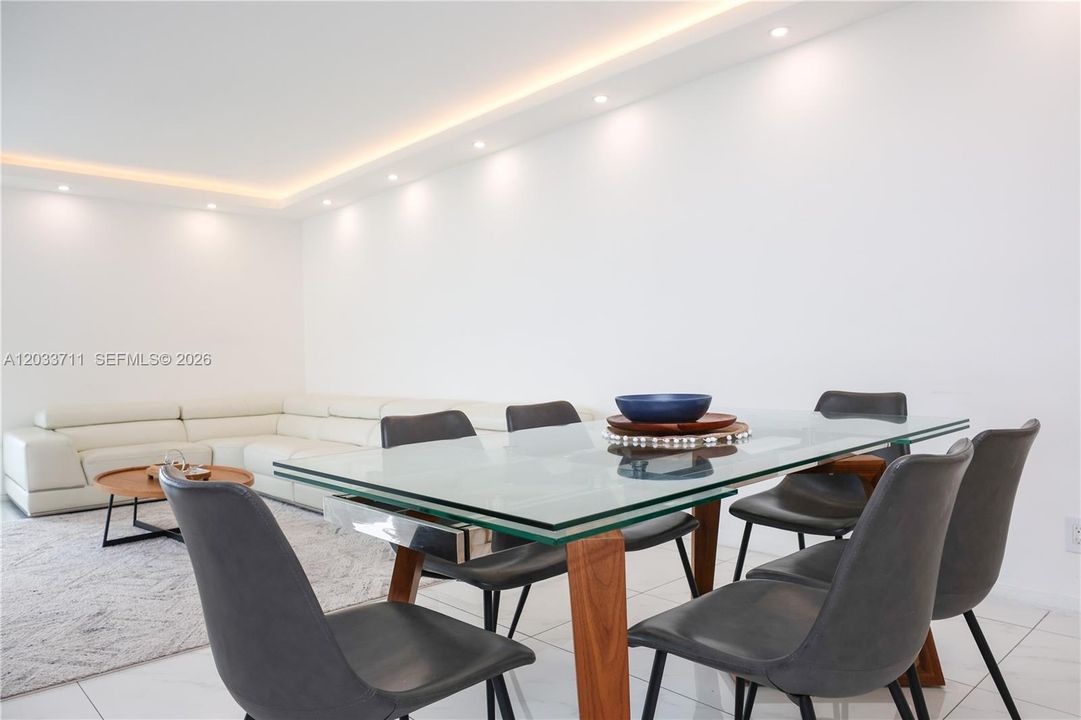 For Sale: $715,000 (2 beds, 2 baths, 1603 Square Feet)