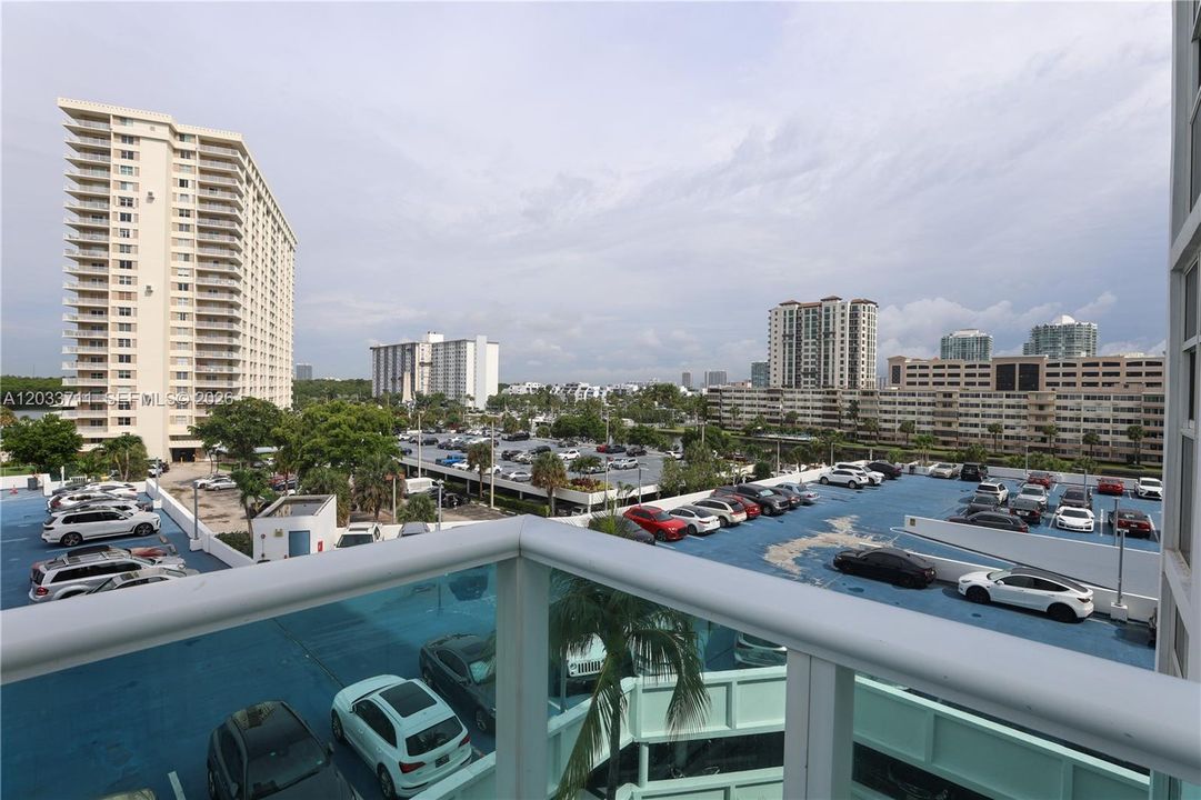 For Sale: $715,000 (2 beds, 2 baths, 1603 Square Feet)