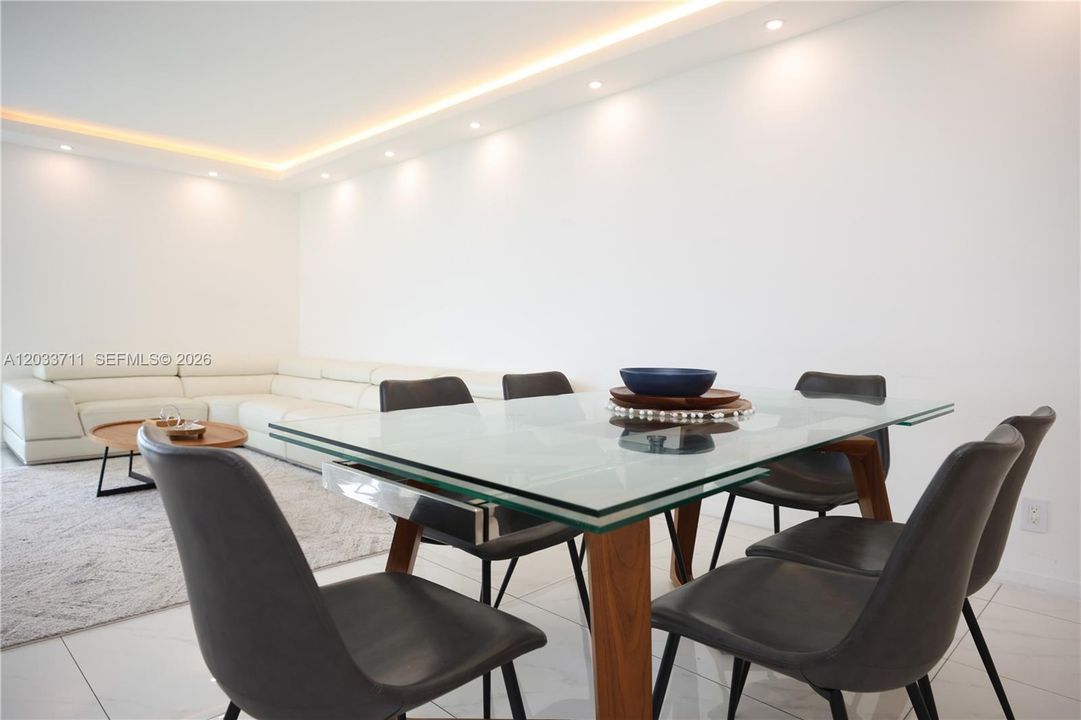 For Sale: $715,000 (2 beds, 2 baths, 1603 Square Feet)