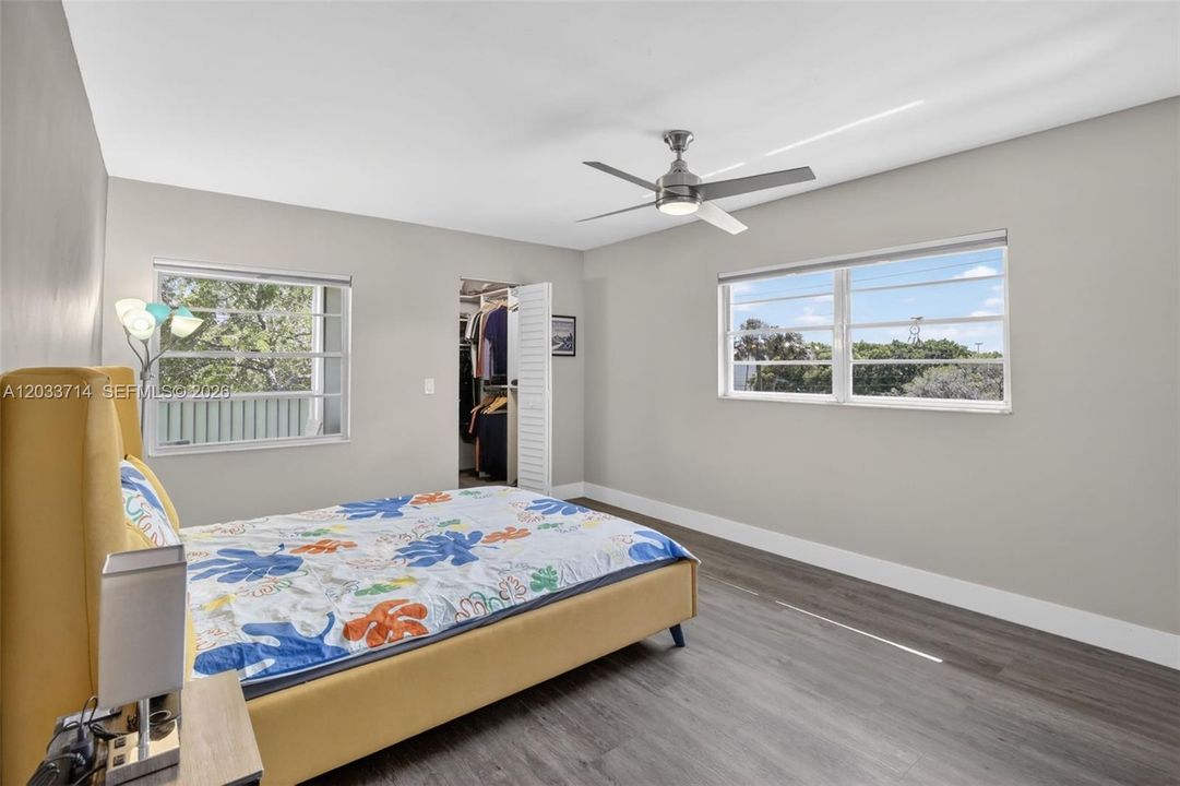 For Sale: $245,000 (2 beds, 2 baths, 1166 Square Feet)