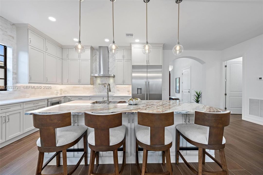 For Sale: $3,000,000 (4 beds, 3 baths, 3500 Square Feet)