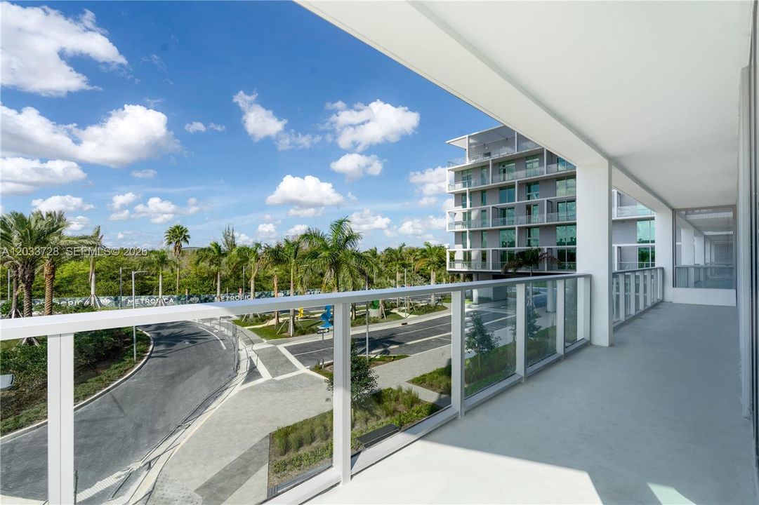 For Rent: $4,000 (2 beds, 2 baths, 1179 Square Feet)