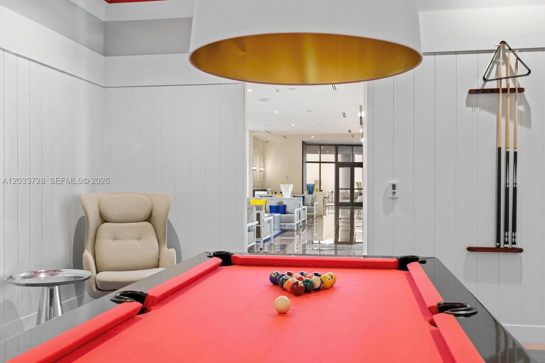 For Rent: $4,000 (2 beds, 2 baths, 1179 Square Feet)