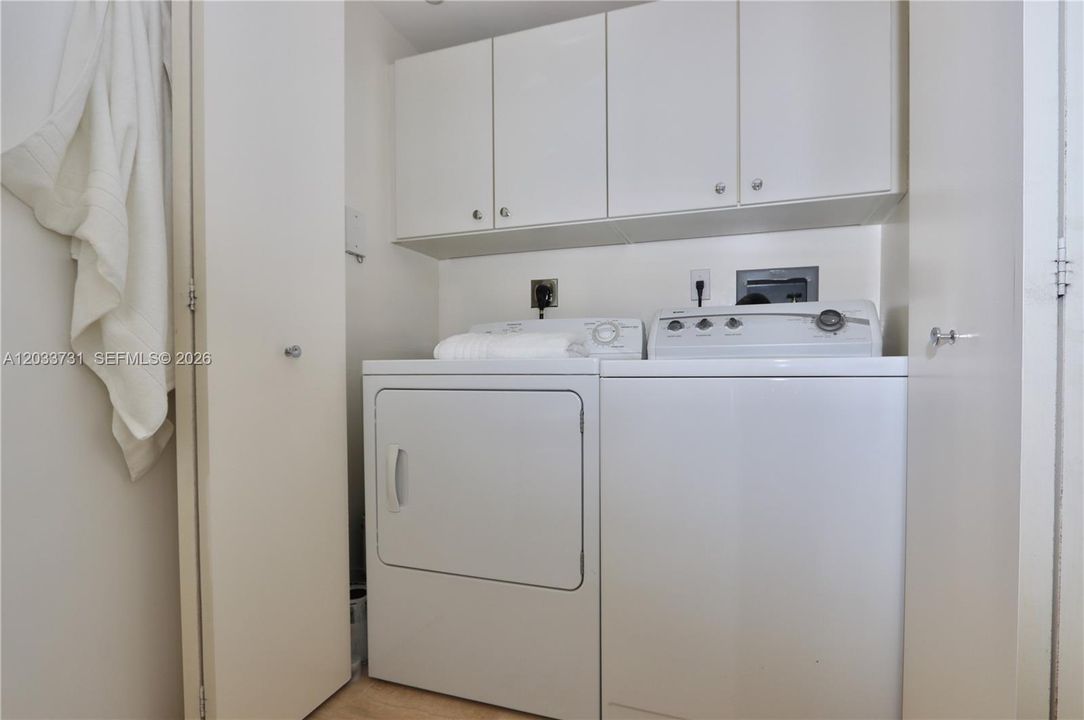 For Rent: $8,500 (2 beds, 2 baths, 1750 Square Feet)