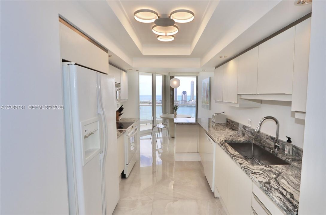 For Rent: $8,500 (2 beds, 2 baths, 1750 Square Feet)